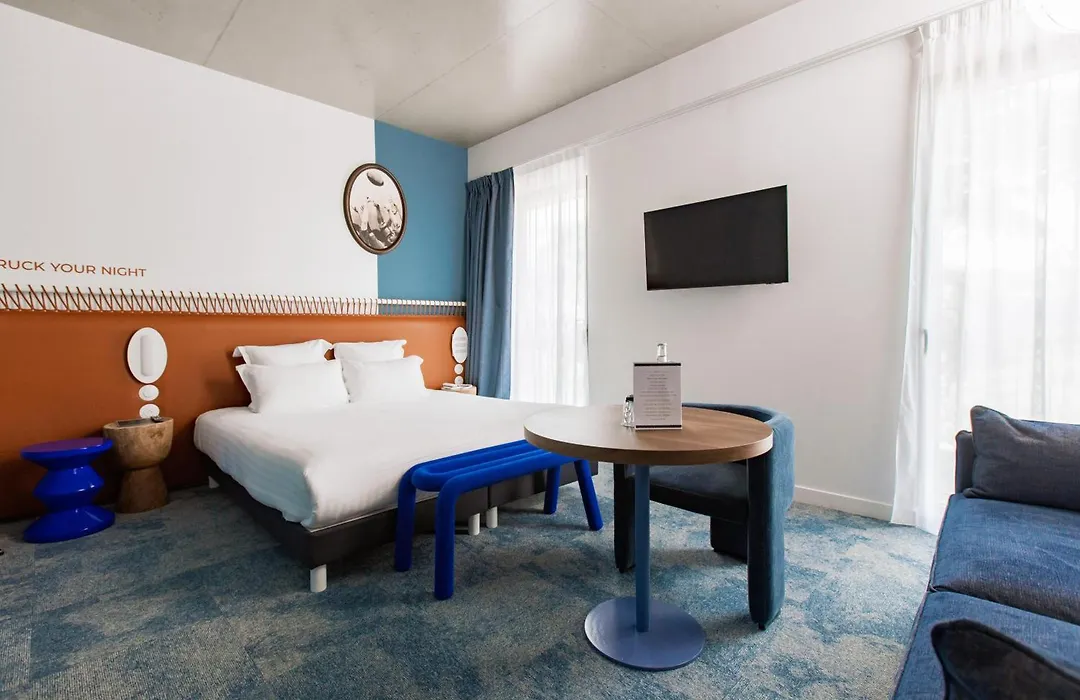 The Ruck Hotel-1